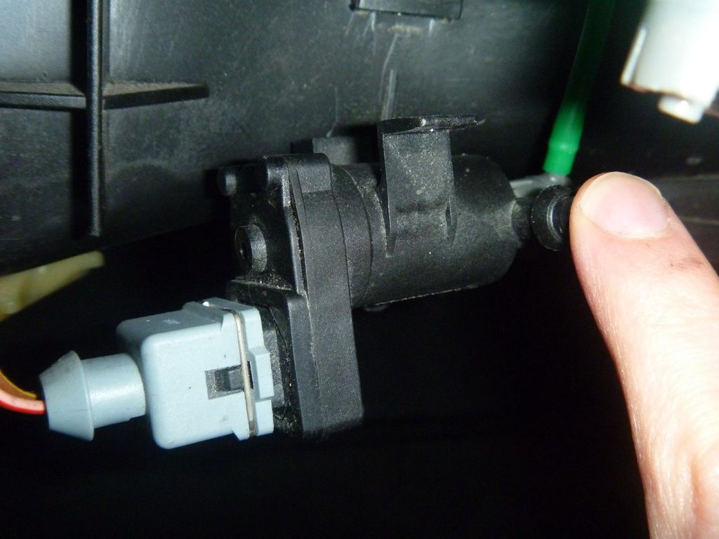 Air recirculation/flap/inside/outside the cabin air problem Mercedes Benz SLK Forum